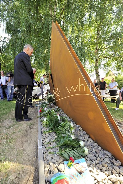 Einweihung eines Gedenksteins08